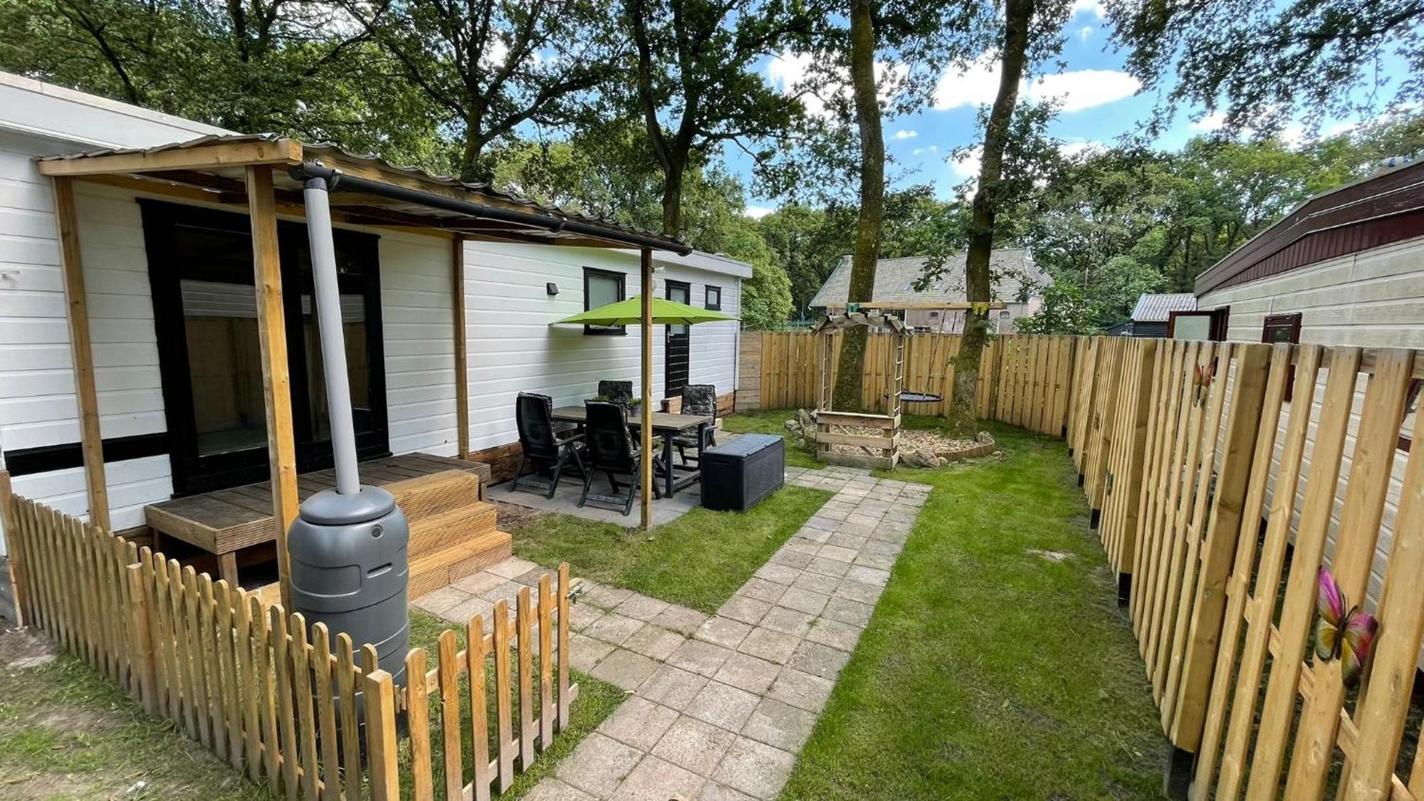 Chalet Kokomo - Gelegen In Bosrijkgebied Van Drenthe 伊科斯特 外观 照片