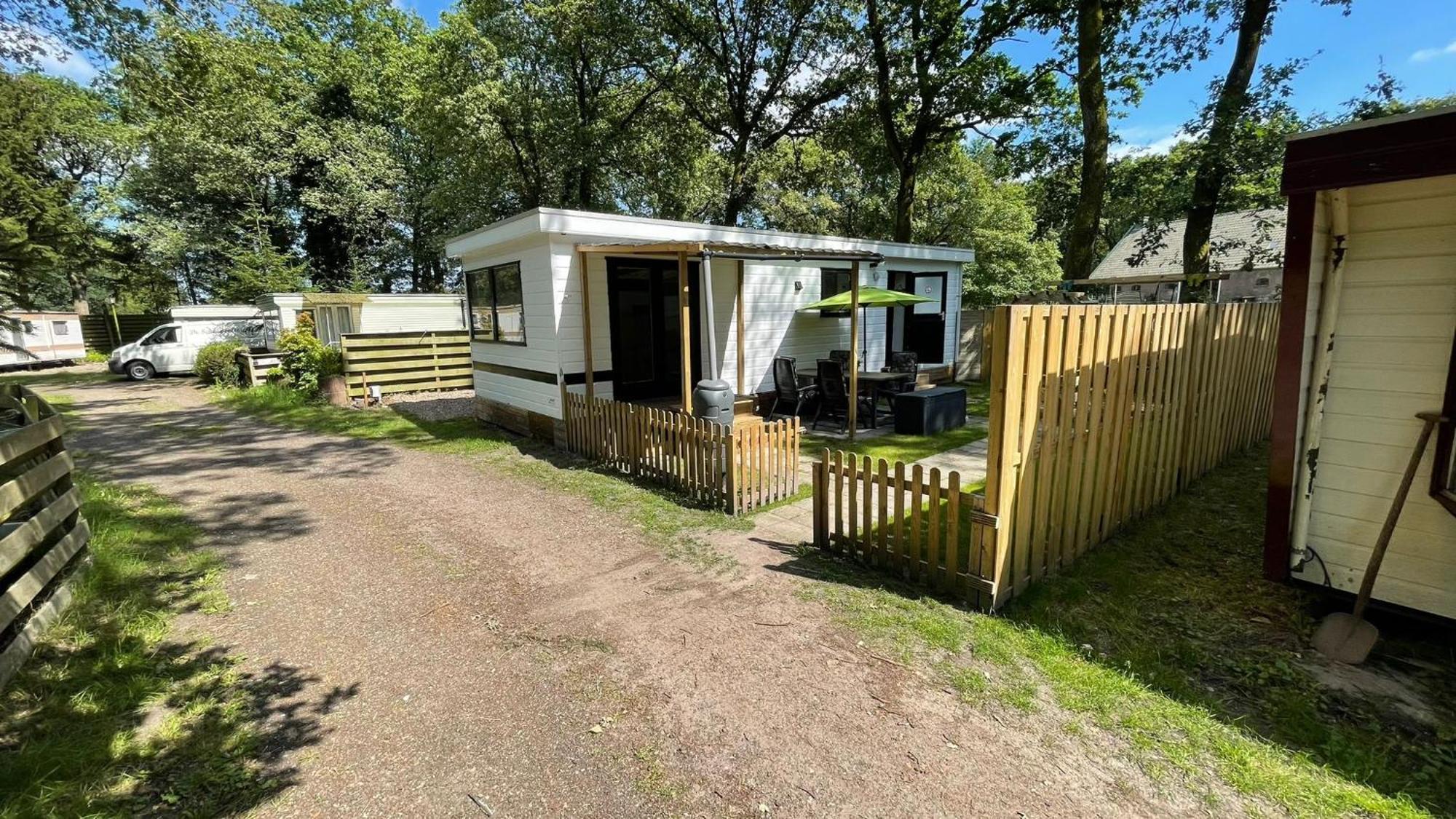 Chalet Kokomo - Gelegen In Bosrijkgebied Van Drenthe 伊科斯特 外观 照片